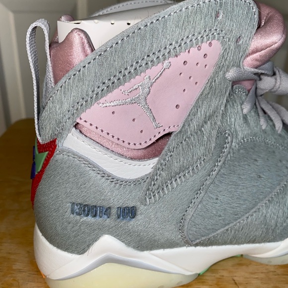Retro 7 Air Jordan Hare 2.0 - Michael Jordan Bugs Bunny shoes. main image 9